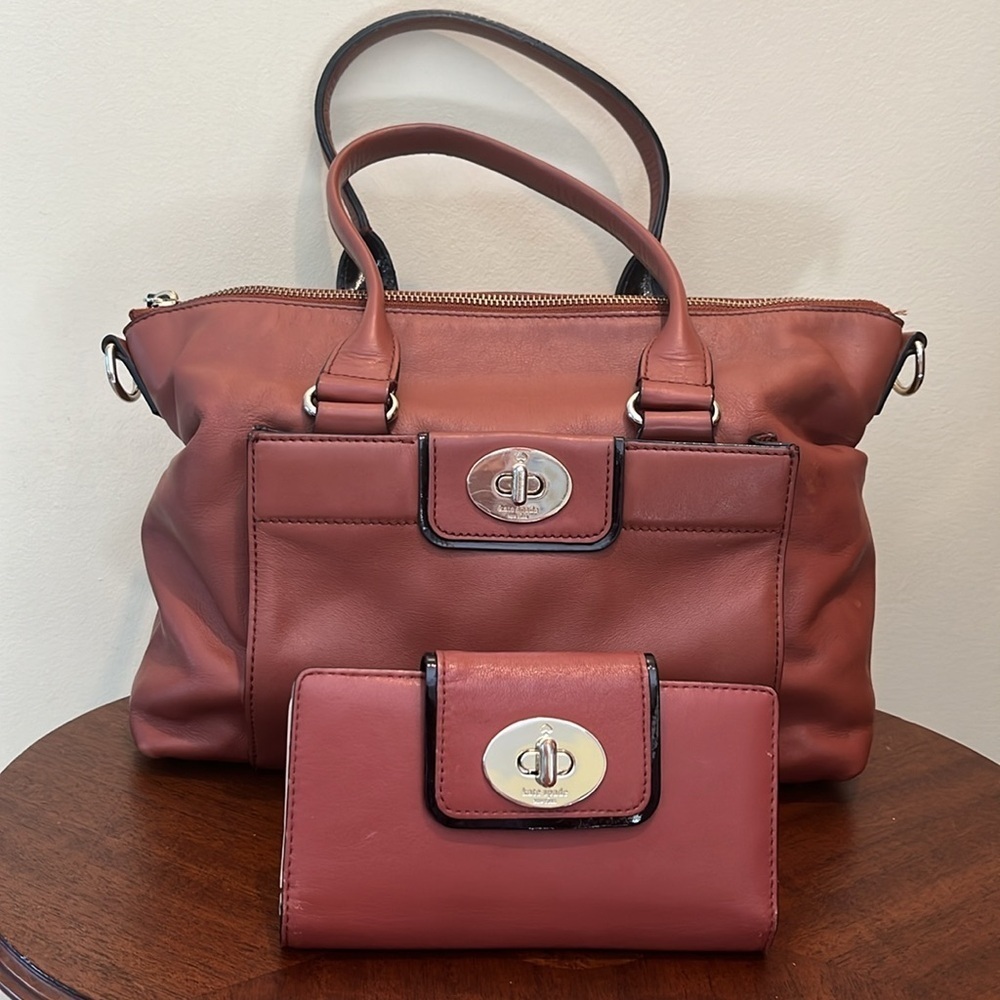 Kate Spade Satchel/Crossbody/shoulder bag turn lock Brown leather amazing cond